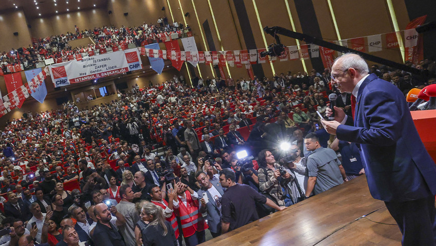 ŞEYTANIN AKLINA GELMEZ! Gürsel Tekin'den 'Paralı figüran' iddialarına çok sert tepki: 40 kişi eksik olsa ne olur olmasa ne olur - Resim : 3
