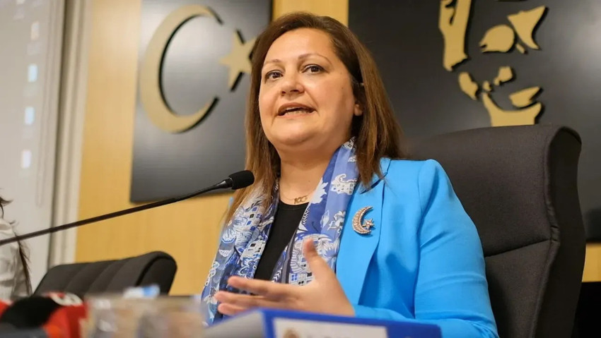 Gündemi değiştiren mesajı kime yazdı? Burcu Köksal’dan tv100’e özel açıklama: “Namusuma dahi iftira atıp…” - Resim : 1