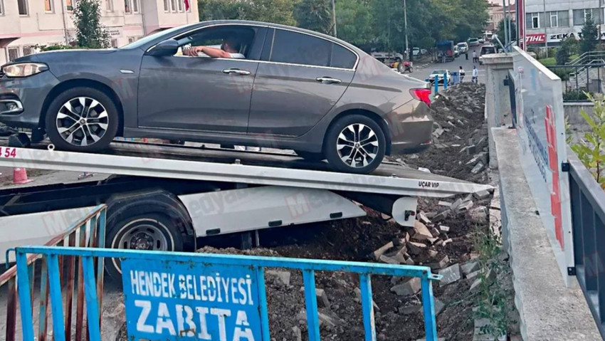 Belediye Başkanı, Tapu Müdürü’ne öfkelendi, kaldırımı kazdırdı! "Kazmak yetmez yıkmam lazım" - Resim : 3