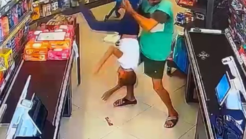O görüntüler Türkiye'yi ayağa kaldırmıştı! Markette çocuğa kan donduran vahşet: Bakanlık yakın takipte - Resim : 3