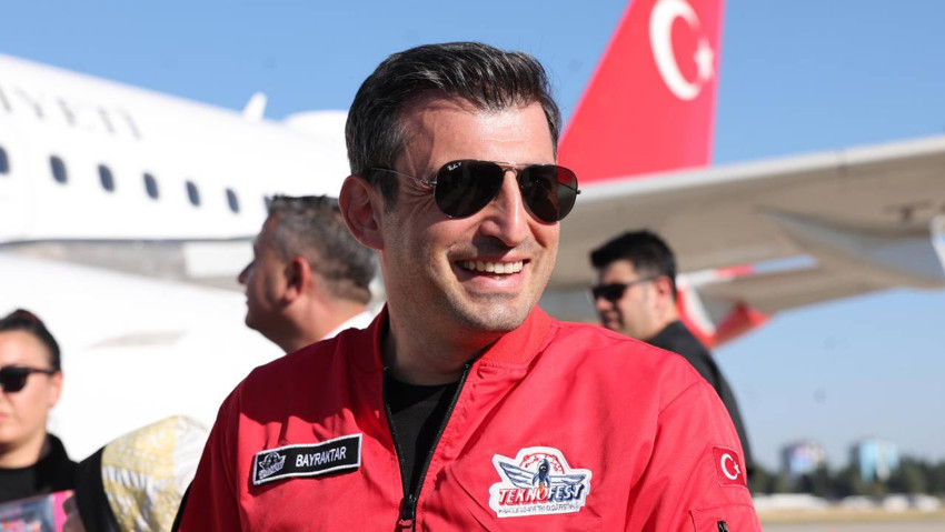 TEKNOFEST Mavi Vatan'da nefes kesen görüntüler! Selçuk Bayraktar'dan gençlere çağrı: Tek bir damlasından vazgeçmeyiz - Resim : 1