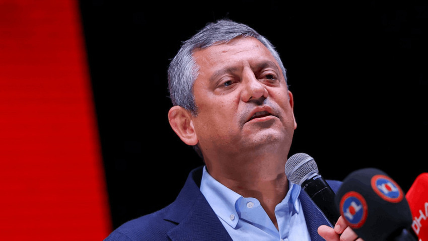 Özgür Özel'den CHP'ye İBB göndermesi: Hiçbir şeylerine kefil olamayız - Resim : 1