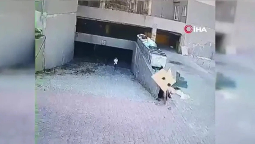 Alevler aşağıda, baba-oğul camda! Nefes kesen kurtarılma anı kamerada! - Resim : 7