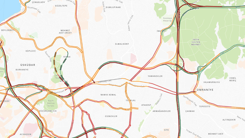İSTANBUL KİLİTLENDİ! Kilometrelerce araç kuyruğu: Trafik yoğunluğu yüzde 83'e ulaştı! İşte son durum - Resim : 2