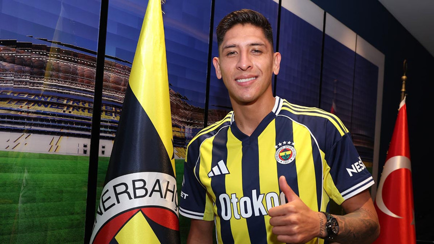 Fenerbahçe 6,5 milyon euro verip 1 sezon bile oynatmamıştı! Kariyeri resmen felakete döndü - Resim : 1