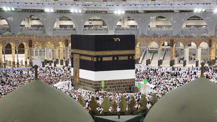 Kabe'de seccade tartışması sonrası tutuklandılar! Ünlüce ailesi Türkiye'ye dönmek için 8 aydır bekliyor: Polise vurmadım, annemi korudum - Resim : 1