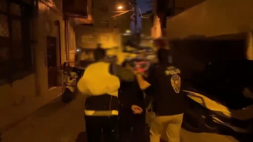 Sokak satıcıları çetesi çökertildi! 3 ilçede eş zamanlı operasyon: 160 şüpheli yakalandı - Resim : 2