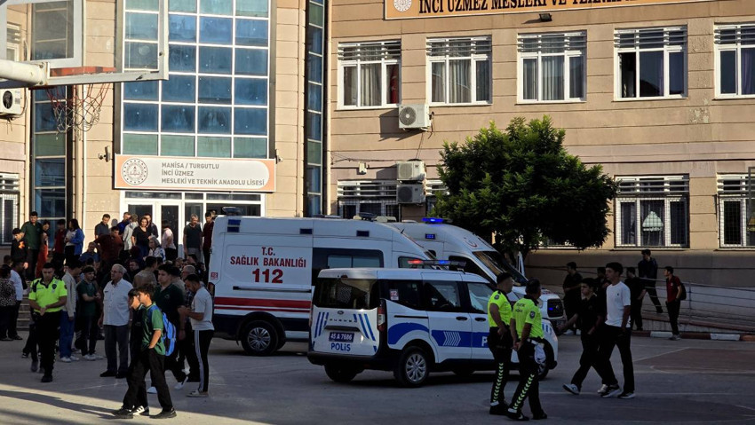 Manisa Turgutlu'da okul önünde silahlı saldırı! 2'si ağır 11 yaralı öğrenci var! Saldırganın kimliği belli oldu - Resim : 6