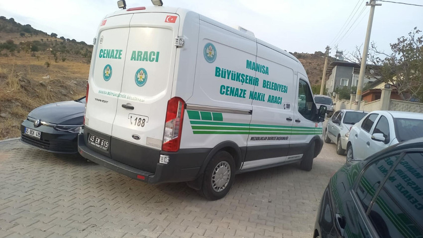 Manisa’da korkunç olay! Evlerinde vurulmuş halde bulundular: Yürek burkan detay ortaya çıktı - Resim : 3