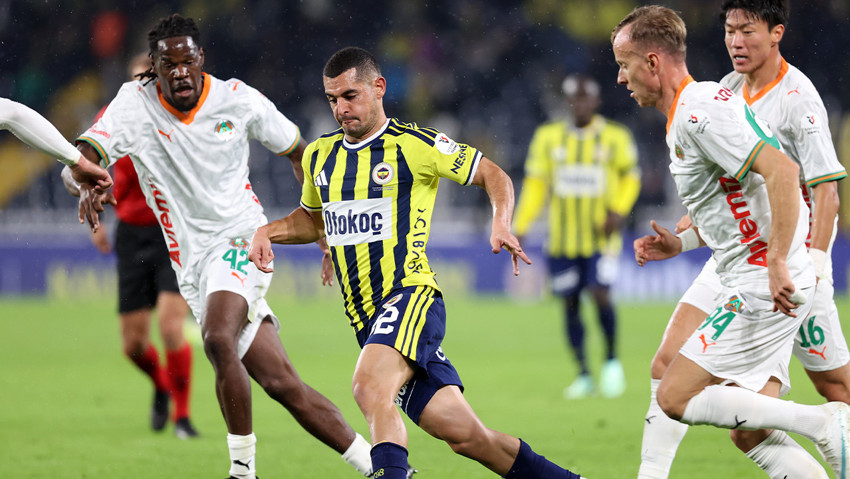 Nihat Kahveci o hareketi unutamadı! Fenerbahçeli yıldız için çarpıcı sözler: O ne biçim bir asisti öyle? - Resim : 2