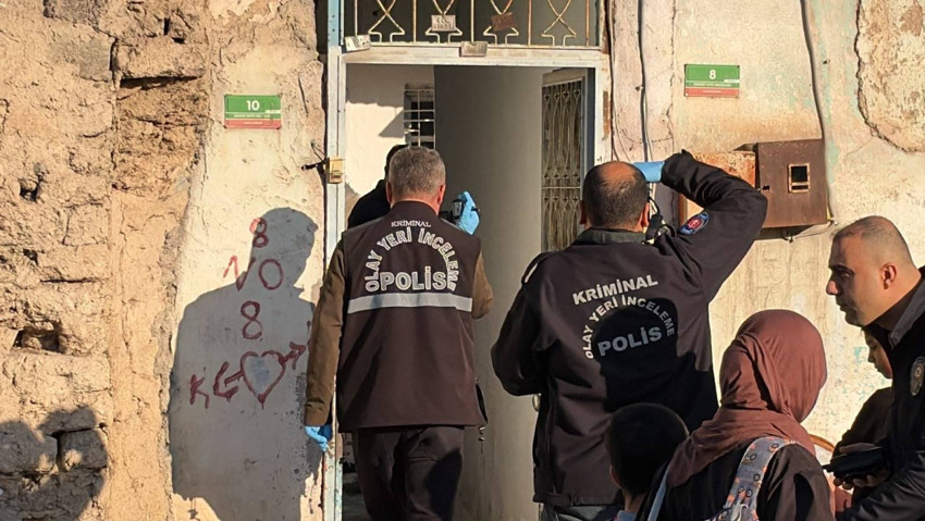 Terk edilmeyi hazmedemedi: Gizlice eve girip kadın ile annesini bıçakla yaraladı - Resim : 1