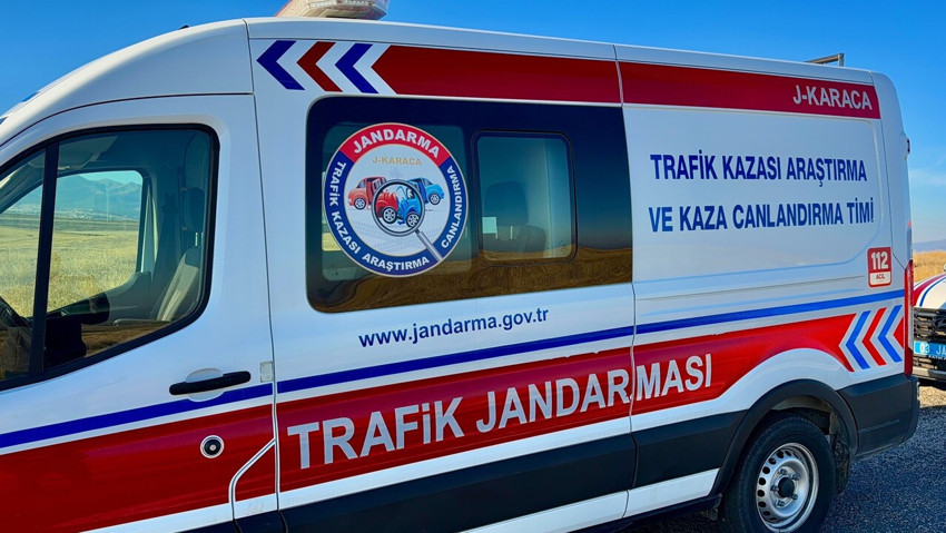 Afyonkarahisar'da katliam gibi kaza! 4 kişi hayatını kaybetti - Resim : 2