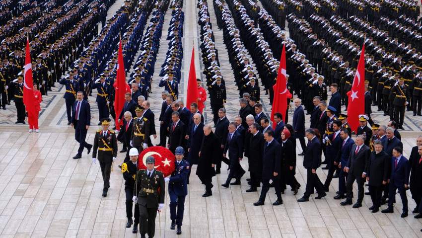 Türkiye Cumhuriyeti 103 yaşında! Cumhurbaşkanı Erdoğan ve devlet erkanı Anıtkabir'de: Kararlılıkla çalışmayı sürdüreceğiz - Resim : 2