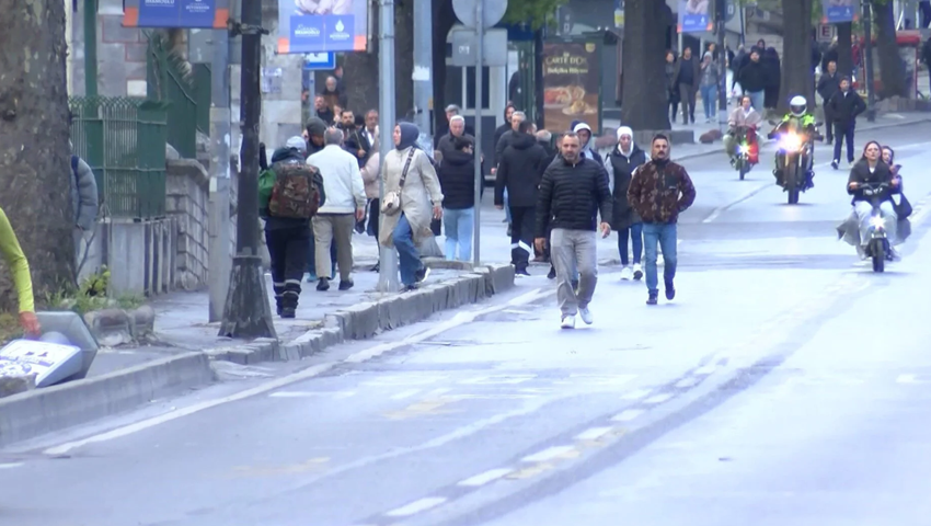 İşçiler 1 Mayıs'ta meydanlarda: Beşiktaş ve Şişli'de gözaltılar var! İşte İstanbul'da son durum - Resim : 15
