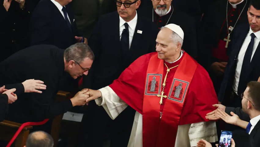 Vatikan Devlet Başkanı'nın ikinci gün programı başladı: Papa 14. Leo Kutsal Ruh Katedrali'nde! - Resim : 4