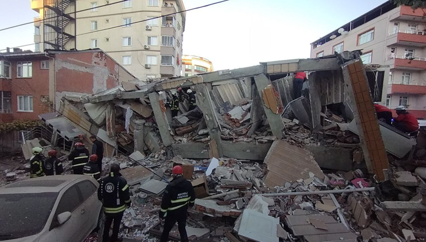 Gebze'de 7 katlı bina çöktü! Ekipler enkazda zamanla yarışıyor! Enkazdan acı haber geldi - Resim : 3