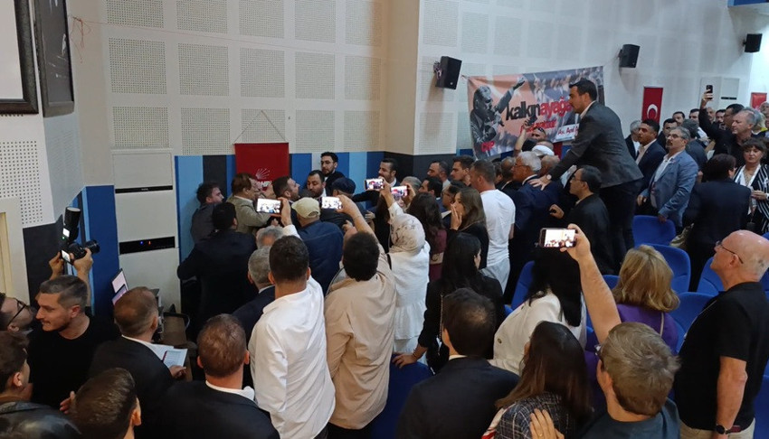 CHP ilçe kongresinde kavga! Partililer birbirine girdi - Resim : 2