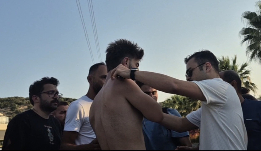 Bodrum'da dehşet! Dizi seti ile market çalışanları arasında kavga! Boğazından bıçakladı - Resim : 1