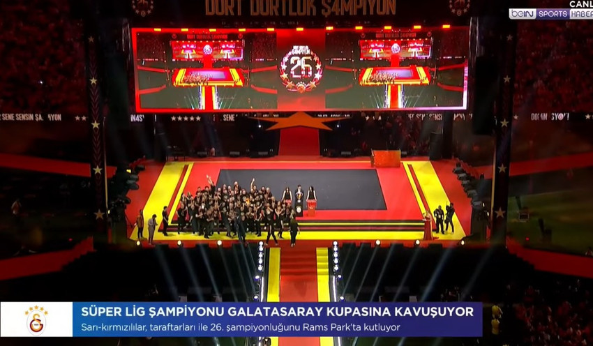 Ali Sami Yen'de muhteşem gece! Süper Lig şampiyonu Galatasaray kupasına kavuştu - Resim : 11