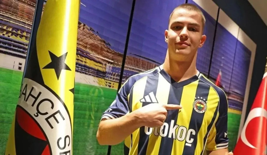 Fenerbahçe'de sözleşmesi resmen feshedildi! İsmail Kartal'la 1 antrenman bile yapamadı - Resim : 1
