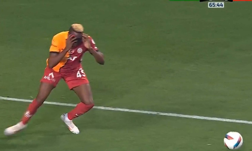 Sosyal medyayı salladı! Victor Osimhen’den Konyaspor maçında sıra dışı hareket! - Resim : 2