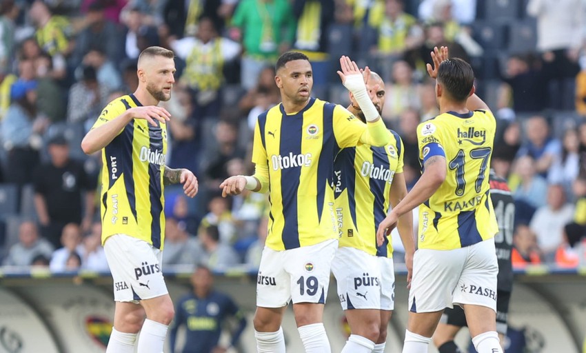 Fenerbahçeliler çok üzülecek! İki yıldız ayrılığı resmen duyurdu - Resim : 1