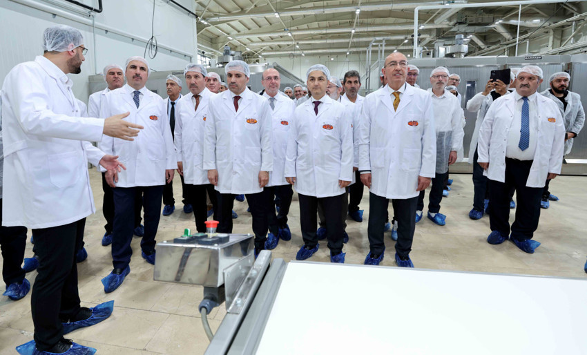 Türkiye'ye örnek tesis Karatay'da hizmete açıldı! 231 milyonluk Halk Ekmek Fabrikası açıldı - Resim : 11