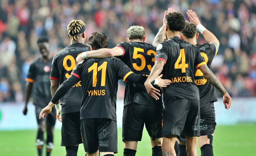 5 gol,1 kırmızı kart! Galatasaray, Samsun’da farklı kaybetti - Resim : 2