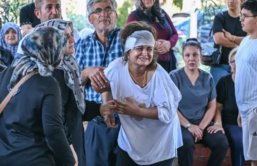 Feribot faciasında hayatını kaydedenler defnedildi! Yürek yakan kahramanlık: Tek can yeleği vardı, kızına verdi - Resim : 4