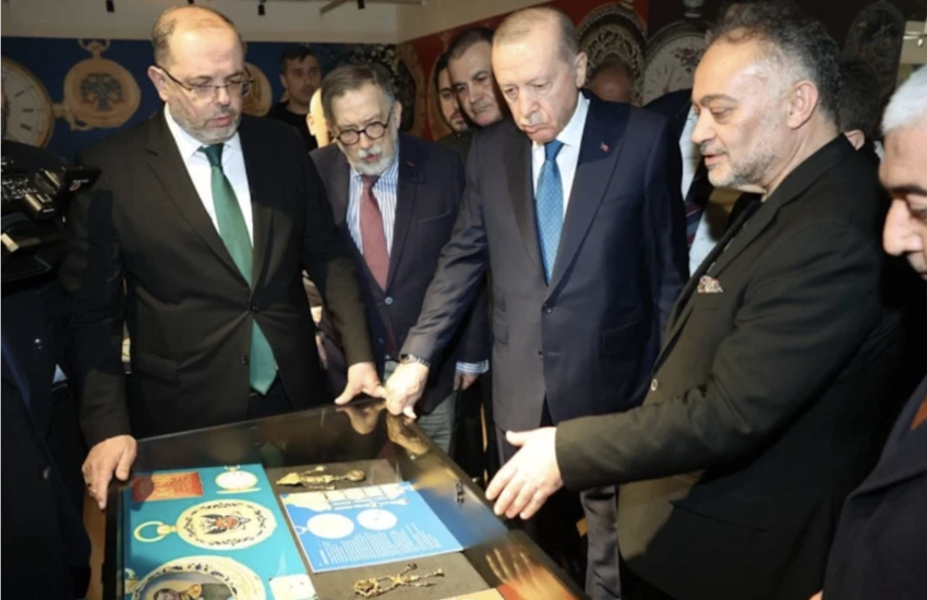 Cumhurbaşkanı Erdoğan, “Muhteşem Cep Saatleri Koleksiyonu” sergisini ziyaret etti - Resim : 1