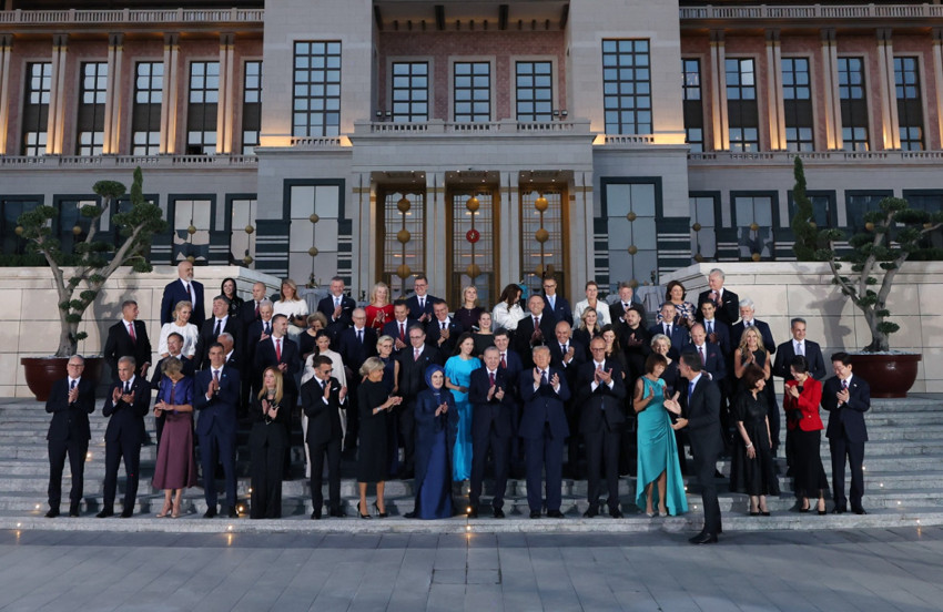 CANLI | Dünyanın gözü Ankara'da! Külliye'de NATO Zirvesi Resepsiyonu! Geleneksel aile fotoğrafı çekildi - Resim : 2