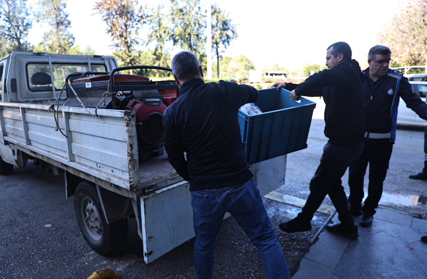 Antalya'da yolcu otobüsüyle sağlıksız et sevkiyatı! - Resim : 3