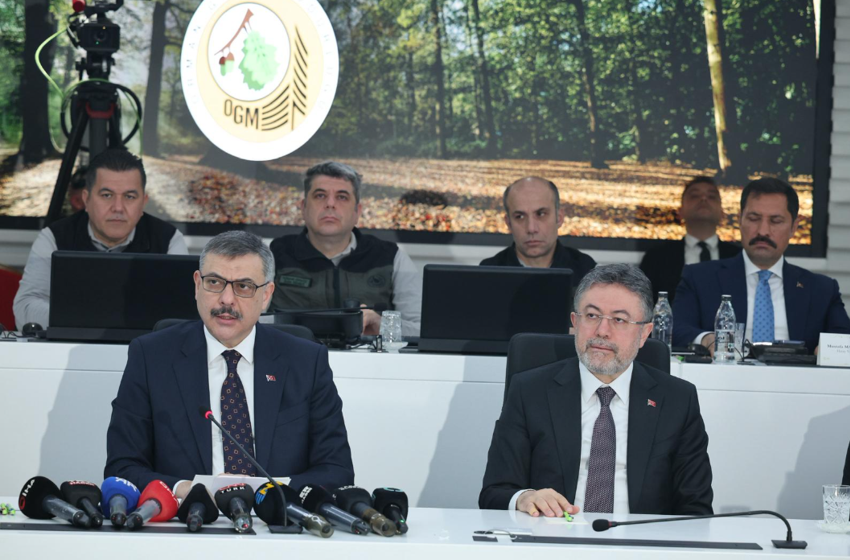 İ&ccedil;işleri Bakanı Mustafa &Ccedil;ift&ccedil;i ve Tarım ve Orman Bakanı İbrahim Yumaklı'dan kritik toplantı - Resim : 1