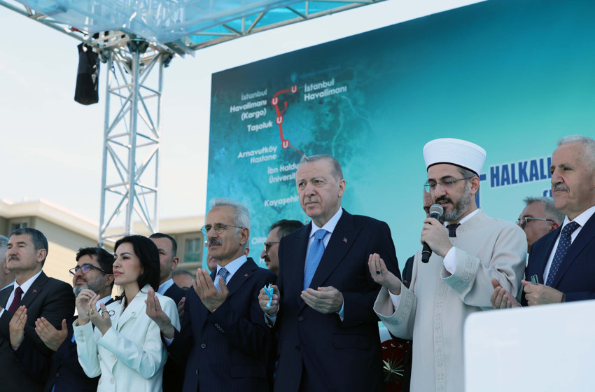 Türkiye’nin en uzun metrosu açıldı! Cumhurbaşkanı Erdoğan yeni metroda ilk seferi yaptı! 31 Temmuz'a kadar ücretsiz olacak - Resim : 1