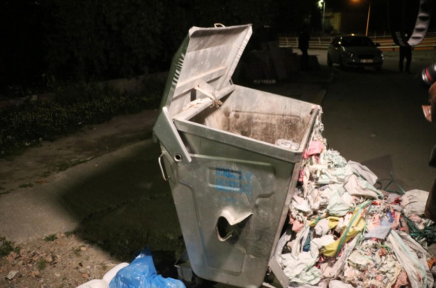Denizli’de vahşet! Çöp konteynerinde bebek cesedi bulundu - Resim : 1