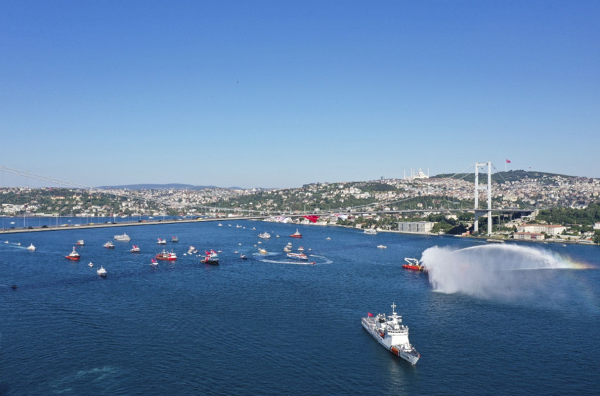 İstanbul Boğazı'nda 253 gemiyle
