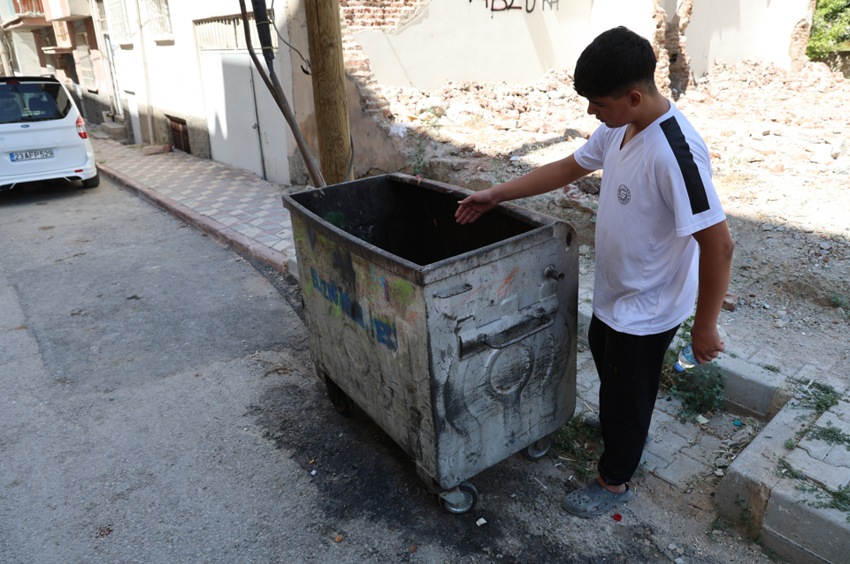 Doğurduğu bebeği evinin önündeki çöp konteynerine attı! 1 gözaltı - Resim : 2