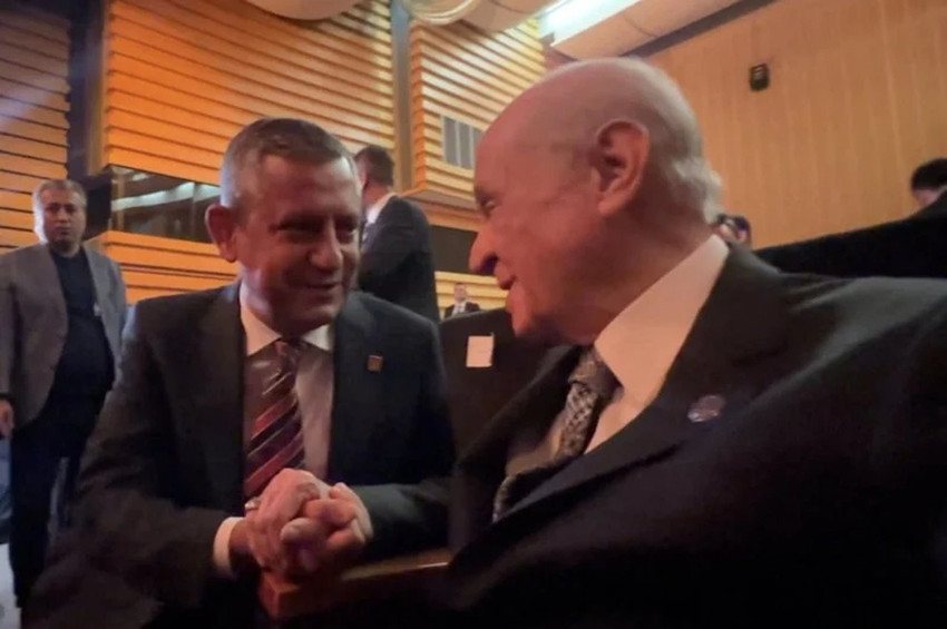 Bahçeli ve Özel, Koç Holding'in töreninde sohbet etti - Resim : 3