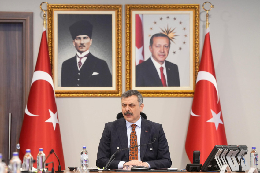 Bakan Çiftçi, birim amirleriyle bir araya geldi - Resim : 1