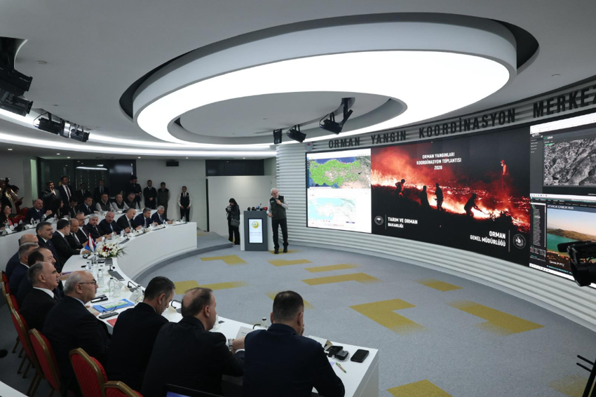 İ&ccedil;işleri Bakanı Mustafa &Ccedil;ift&ccedil;i ve Tarım ve Orman Bakanı İbrahim Yumaklı'dan kritik toplantı - Resim : 2