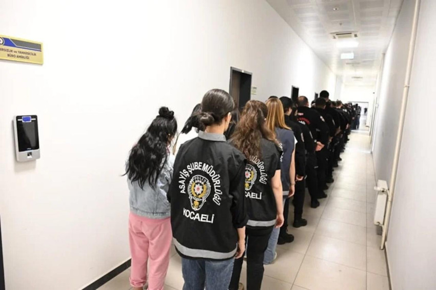 Bir reklamla başladı dev dolandırıcılık ağına dönüştü! 23 ilde sahte araç kiralama çetesi operasyonu - Resim : 3