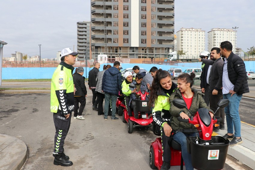 3 Aralık Dünya Engelliler Günü! Sevgi her engeli aşar - Resim : 1