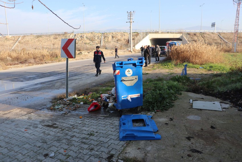 Denizli'de feci kaza! İşçileri taşıyan servis devrildi: 4 ölü, 19 yaralı - Resim : 1