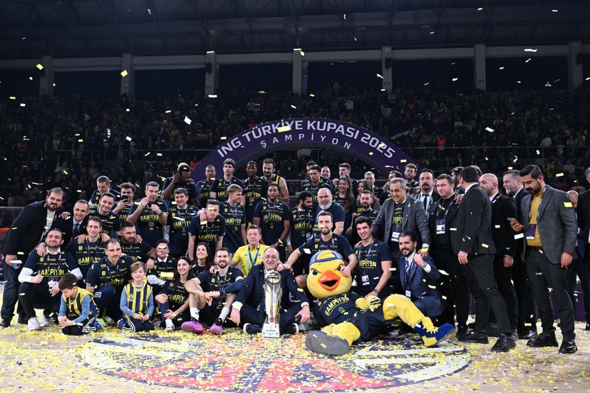 Beşiktaş Fibabank’a şans tanımadılar! ING Türkiye Kupası’nda şampiyon Fenerbahçe Beko! - Resim : 6