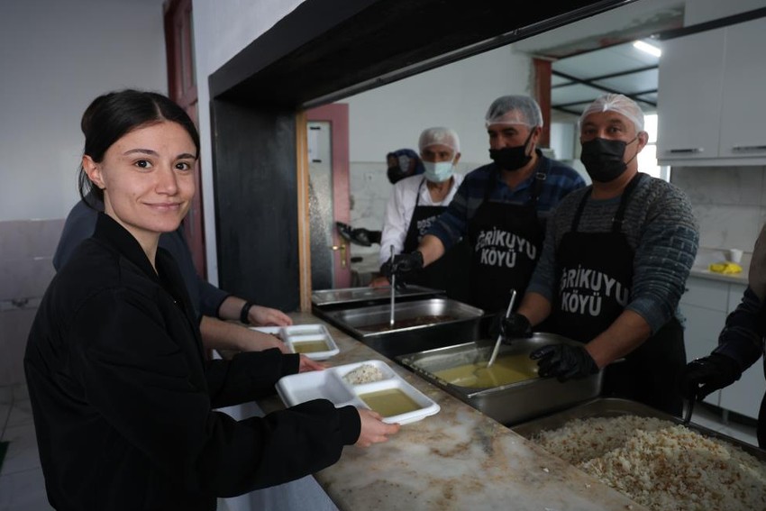 Nevşehir'de köy muhtarı öyle bir karar aldı ki! Duyanlar şok oldu: Bu köyde iftar vakti evlerde yemek pişirmek yasaklandı - Resim : 1