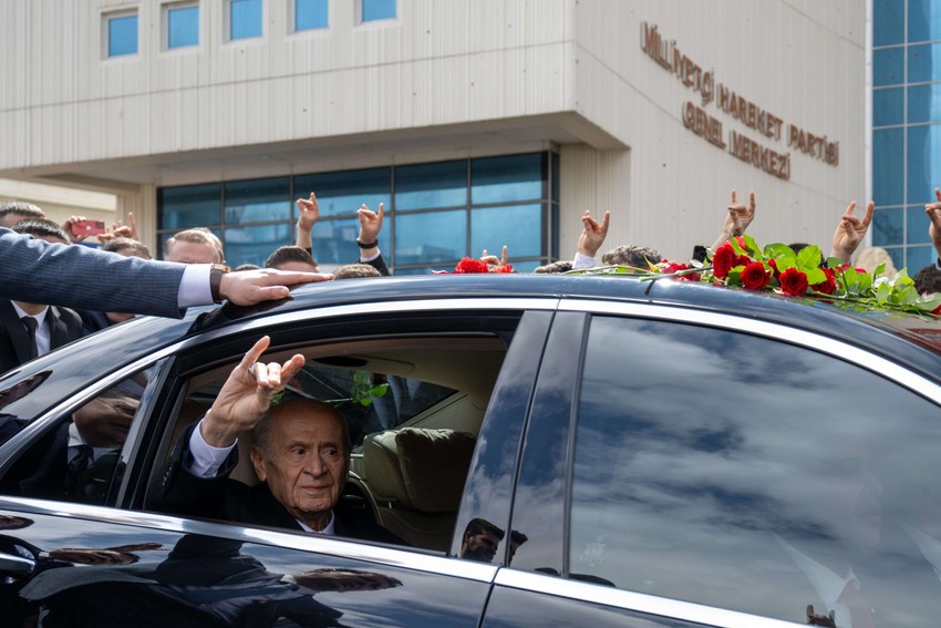 MHP lideri Devlet Bahçeli'den 65 gün sonra ilk görüntü! Türkeş'in mezarını ziyaret etti, MHP Genel Merkezi'nde mesaiye başladı - Resim : 27
