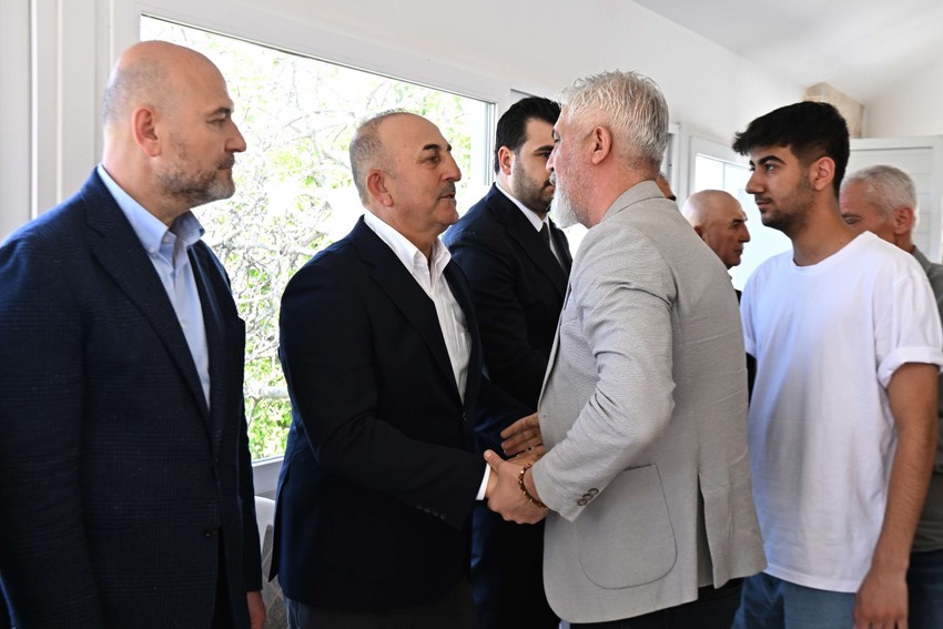 Mevlüt Çavuşoğlu'nun acı günü! Osman Çavuşoğlu son yolculuğuna uğurlandı - Resim : 5