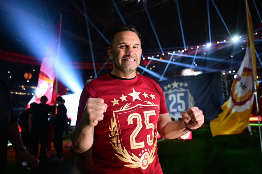 Galatasaraylı futbolculardan coşkulu şampiyonluk kutlaması - Resim : 29