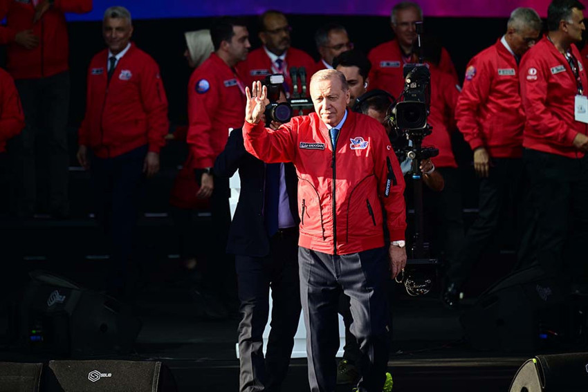 Cumhurbaşkanı Erdoğan'dan TEKNOFEST'te Netanyahu'ya sert mesaj: Kudüs-ü Şerif'e ait tek bir çakıl taşını dahi vermeyiz - Resim : 5