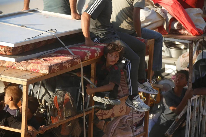 Ateşkes sonrası Gazze’de hareketlilik: Yeniden inşa için umut: Filistinlilerin kuzeye dönüşü sürüyor - Resim : 6